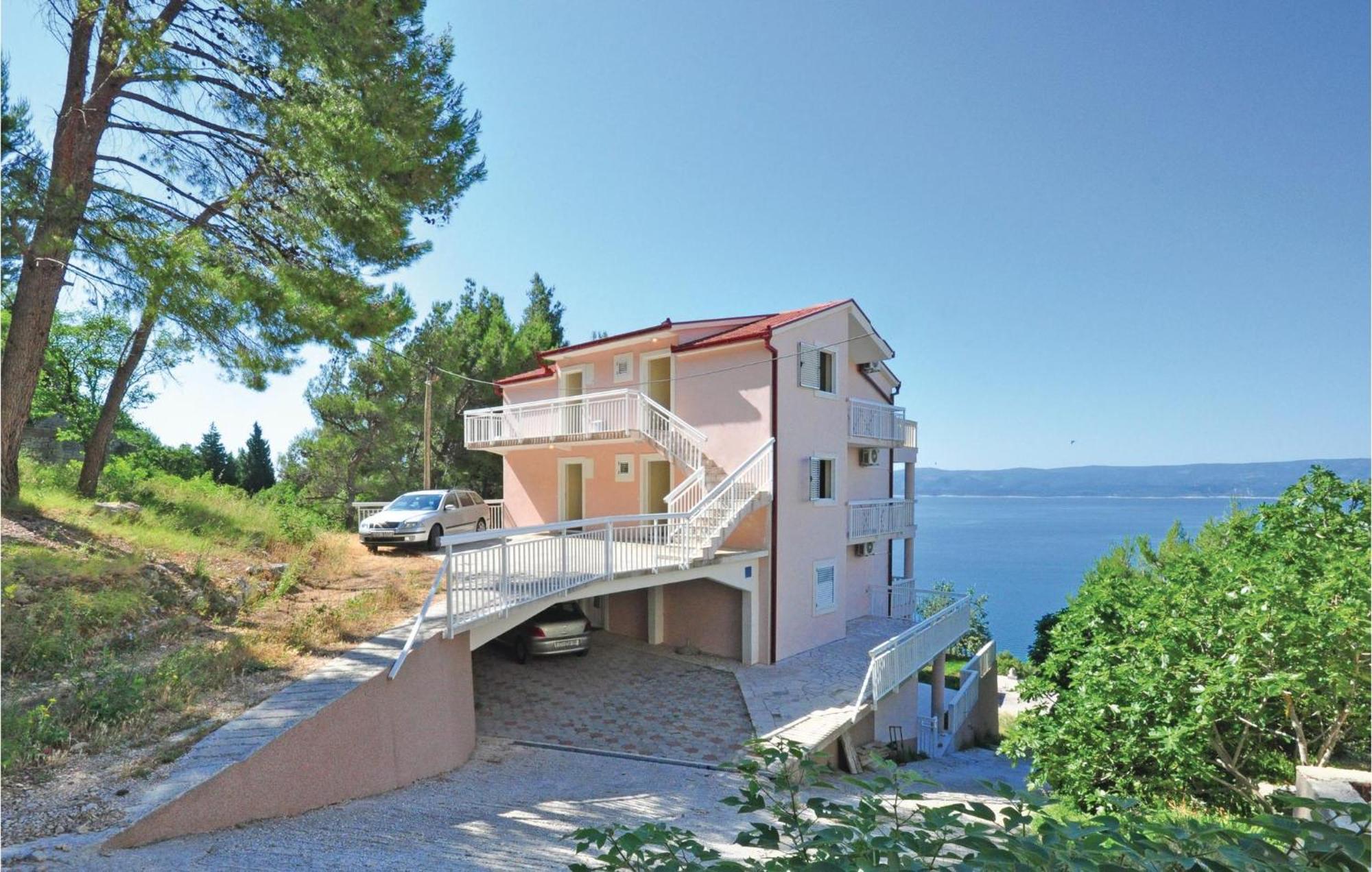 2 Bedroom Nice Apartment In Mimice Kültér fotó